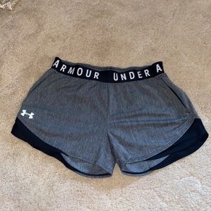 Medium under armour women’s running athletic shorts black and gray